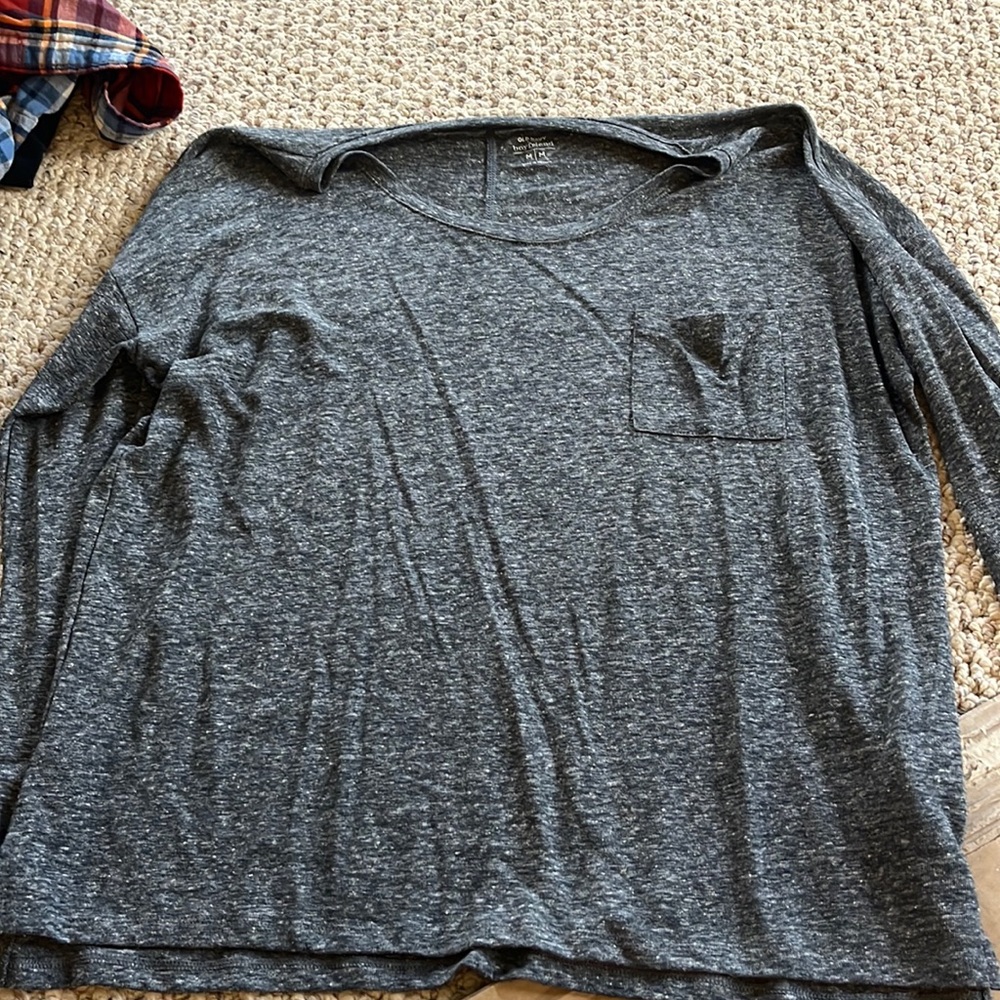 Old navy long sleeve gray top